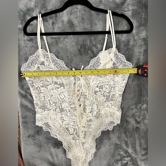 🌟🌟 NWT Vtg Lace Lingerie Teddy!! - Picture 3 of 10